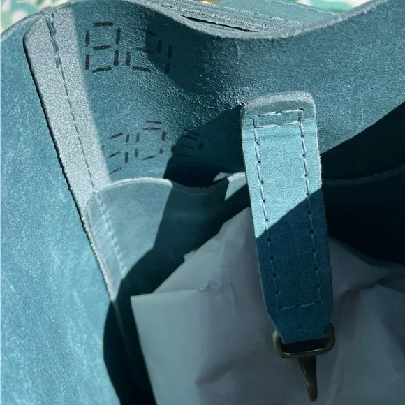 Portland Leather Aqua Butterfly Bag - Picture 7 of 9